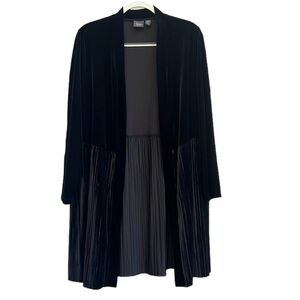 Chico’s Travlers Velvet Pleated cardigan black size 3
